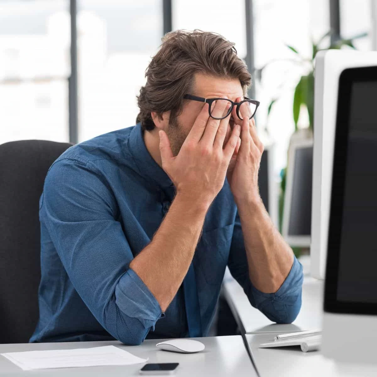 Síndrome do impostor e produtividade: como afeta a rentabilidade